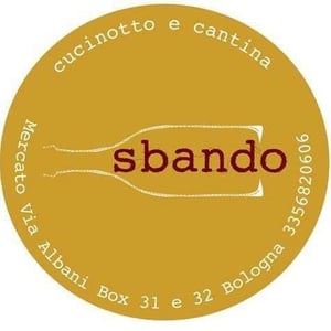 Sbando, cucinotto e cantina