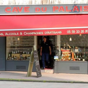 Cave du Palais
