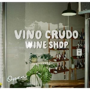 Vino Crudo Wine Shop