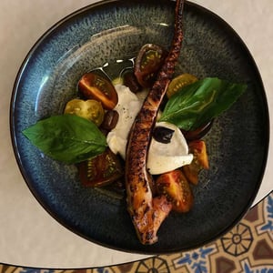 Tentacle Of Octopus With Burrata And Taggiasche Olives - Salumeria Lamuri - 594307
