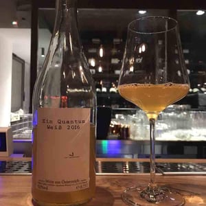Ein Quantum Weiss - Quantum Winery - Florian Schuhmann-Irschik 