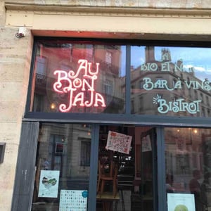 Au Bon Janja