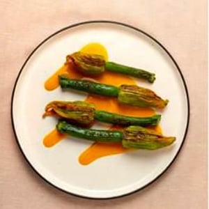 Baby Courgettes With Flowers Stuffed With A Pumpkink Seeds And Smoked Paprika Pesto - Rasoterra - 290672
