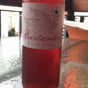 Bastardos - Vinhas da Loucura/Arte da Vinha - Eduardo Zenker e Gabriela Schäfer 