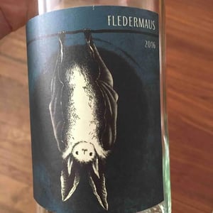 Fledermaus (white) 2016