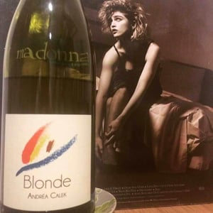 Blonde - Andrea Calek - andrea-calek-et-stephana-nicolescu