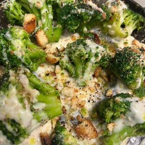 Broccoletto Saltato, Crema Di Latte E Bruciole Di Pane - Parbleu cafè - 714205