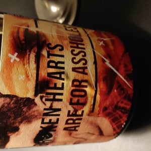 Broken hearts are for assholes - Les Pieds Sur Terre - valentin-morel