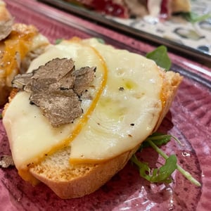 Bruschetta Provola E Tartufo - L. Indigeno Wine & Food - 786282