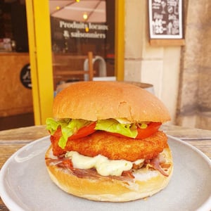 Burger Comme Un Club - Alfred Burgers & Vins - 652365