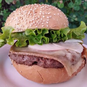 Burger Presque Classique - Juste à Côté - 553042