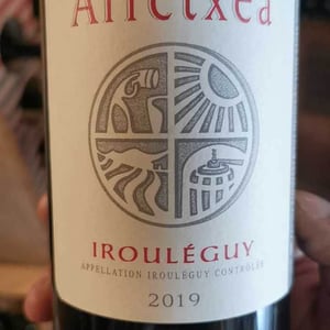 Hegoxuri - Arretxea - therese-michel-iban-theo-riouspeyrous