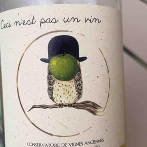 Ceci N’est Pas Un Vin - Conservatoire De Vignes Anciennes - karine-cyril-alonso
