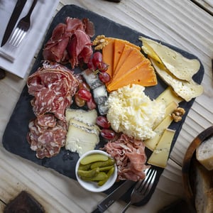 Cheese & Meat Board - La Cabane Wine Bistro - 773698