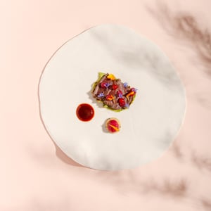 Chevreuil Comme Un Tataki, Groseille Et Poivron - Auberge Frankenbourg - 682334