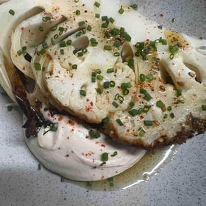 Choux Fleur Rôti Au Zaatar, Tahini - La Cour de Rémi - 459969