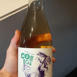 Comboi Blanco - Bodegas Gratias. Familia y Viñedos - ana-gomez-ivan-gomez-silvia-araque-y-jose-gomez