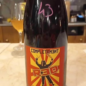 Domaine in Black - Lambert Spielmann - Complètement Red