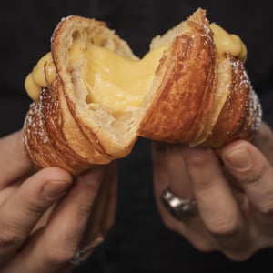 Cornetto con crema - MONTE OFELIO BAR 1020
