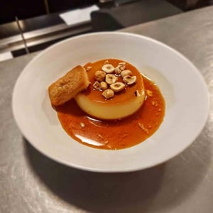 Crème Caramel, Noisettes Du Piemont Et Financier - Le Beaucé - 608633