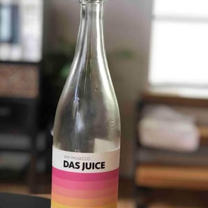 Das Juice Prosecco - Das Juice - tom-sheer-james-audas