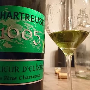 Liqueur d'elixir - Distillerie d'Aiguenoire - les-peres-chartreux