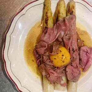 Espárragos Con Yema Y Papada Ibérica. - Arenales - 370624