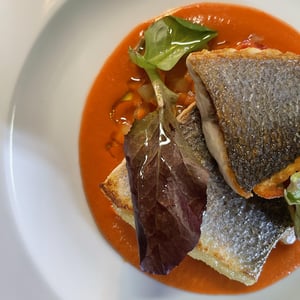 Filetto Di Branzino, Guazzetto Di Pomodoro E Brunoise Di Verdure - Locanda MaNì - 768384