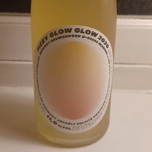 GLOW GLOW - Weingut Baumberger - Pauline & Carl Baumberger - Fizzy Glow Glow