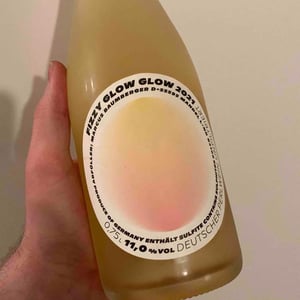 GLOW GLOW - Weingut Baumberger - Pauline & Carl Baumberger - Fizzy Glow Glow