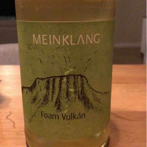Foam Vulkán - Meinklang - Weingut Michlits - Angela & Werner Michlits 