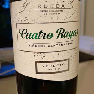 Quatro Rayas - Bodega Cuatro Rayas - roberto-l-tello