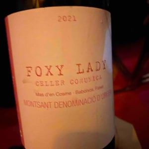 Foxy Lady - Celler Comunica - Pep Aguilar & Patri Morillo 