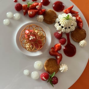 Fraise, Verveine Et Fleur De Sureau - Auberge de Chavannes - 784423