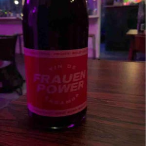 Frauenpower - Vin de La Gamba - alanna-lagamba