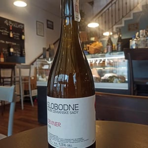 Slobodne - Slobodné Vinárstvo - Majer Zemianske Sady - michal-kuropka-agnes-lovecka-katarina-kuropkova