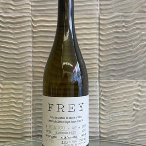 FREY É BRANCO 018 - Vinhos Frey - pedro-frey