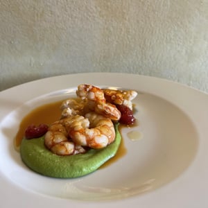 Gambero Scottato,Vellutata Di Piselli E Pomodoro Confit - Locanda MaNì - 778158