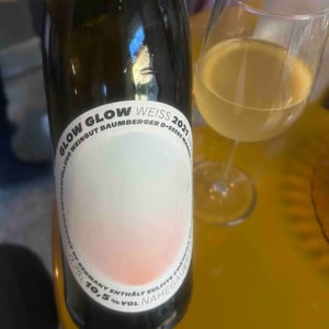 Weiss - GLOW GLOW - Weingut Baumberger - pauline-carl-baumberger