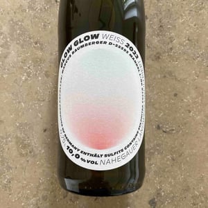 GLOW GLOW - Weingut Baumberger - Pauline & Carl Baumberger - Weiss