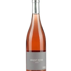 Granit Rose - Domaine des Pothiers - Denise, Georges & Romain Paire 