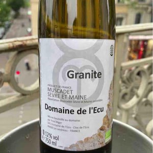 Granite - Domaine de L'Ecu - Claire & Fred NIGER 