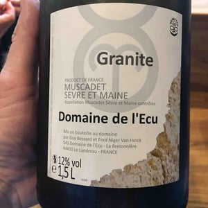 Granite - Domaine de L'Ecu - claire-fred-niger