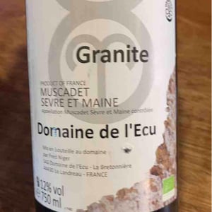 Granite - Domaine de L'Ecu - claire-fred-niger