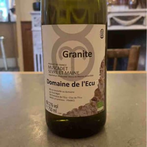 Granite - Domaine de L'Ecu - claire-fred-niger