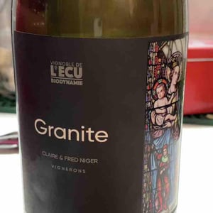 Granite - Domaine de L'Ecu - Claire & Fred NIGER 
