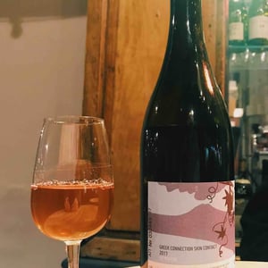 Greek Connection Skin Contact X Jason Ligas - Vin des Potes - Basile Passe 