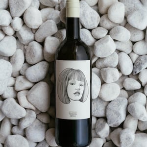 Gut Oggau (weiss) - Gut Oggau - stephanie-eduard-tscheppe-eselbock
