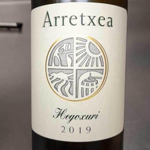 Hegoxuri - Arretxea - therese-michel-iban-theo-riouspeyrous