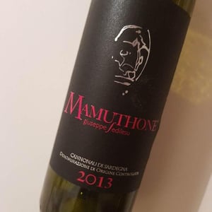 Cantina Giuseppe Sedilesu - Antonietta, Francesco & Salvatore Sedilesu - Mamuthone